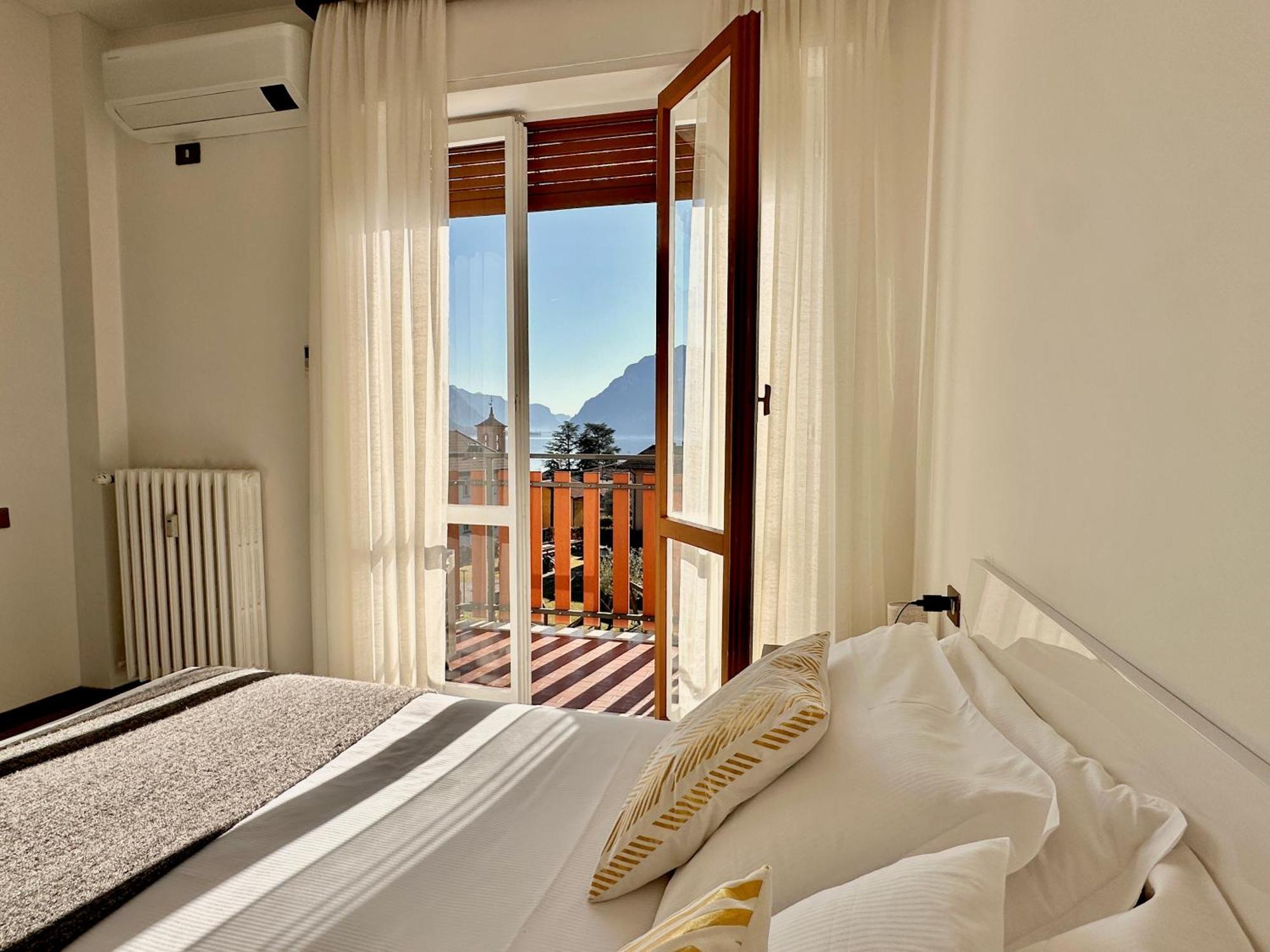 Lake Como View Apartment Oliveto Lario Exterior photo